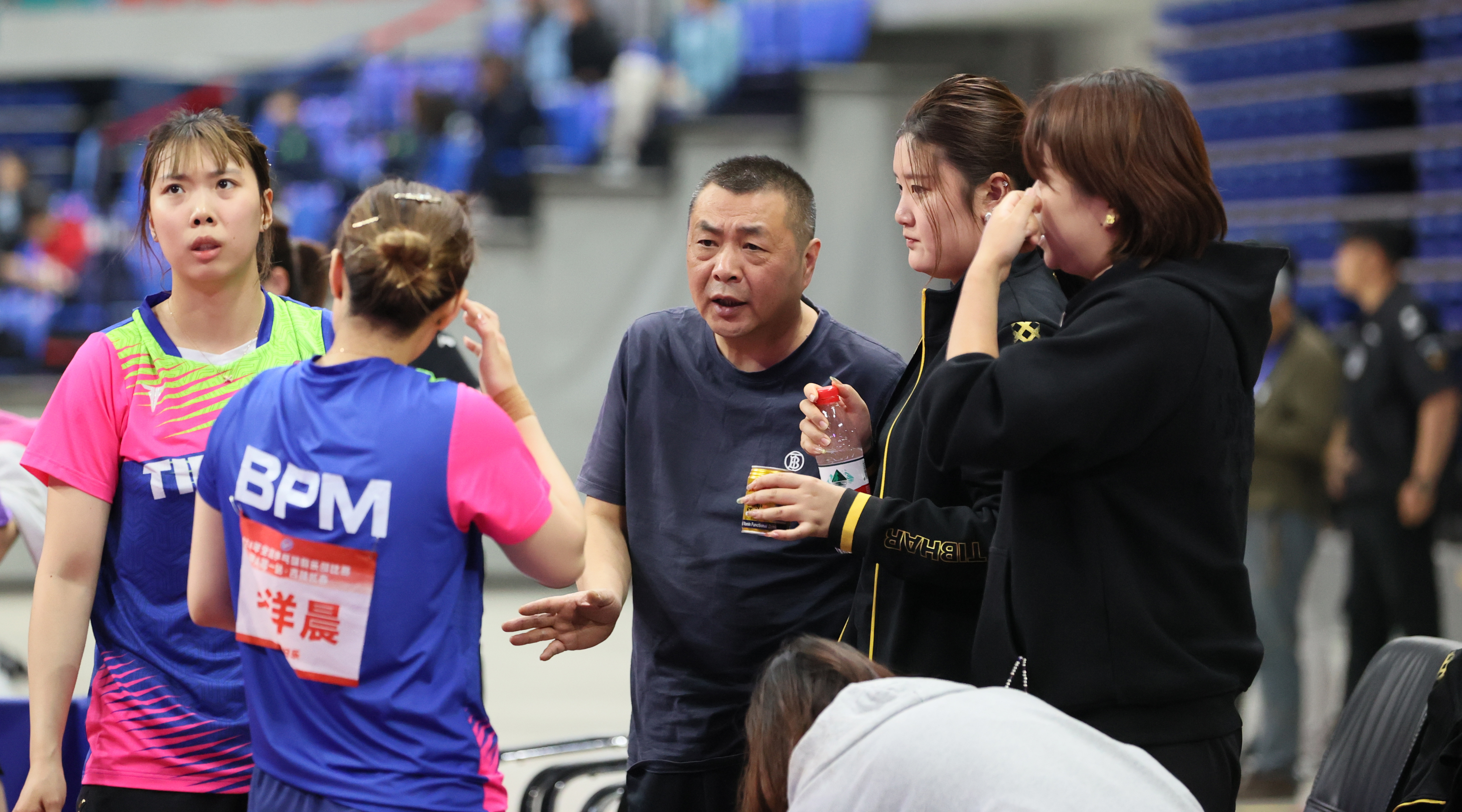 直落三盘迎来第六胜！陕西三八妇乐女乒闯进全国甲A联赛首站四强~