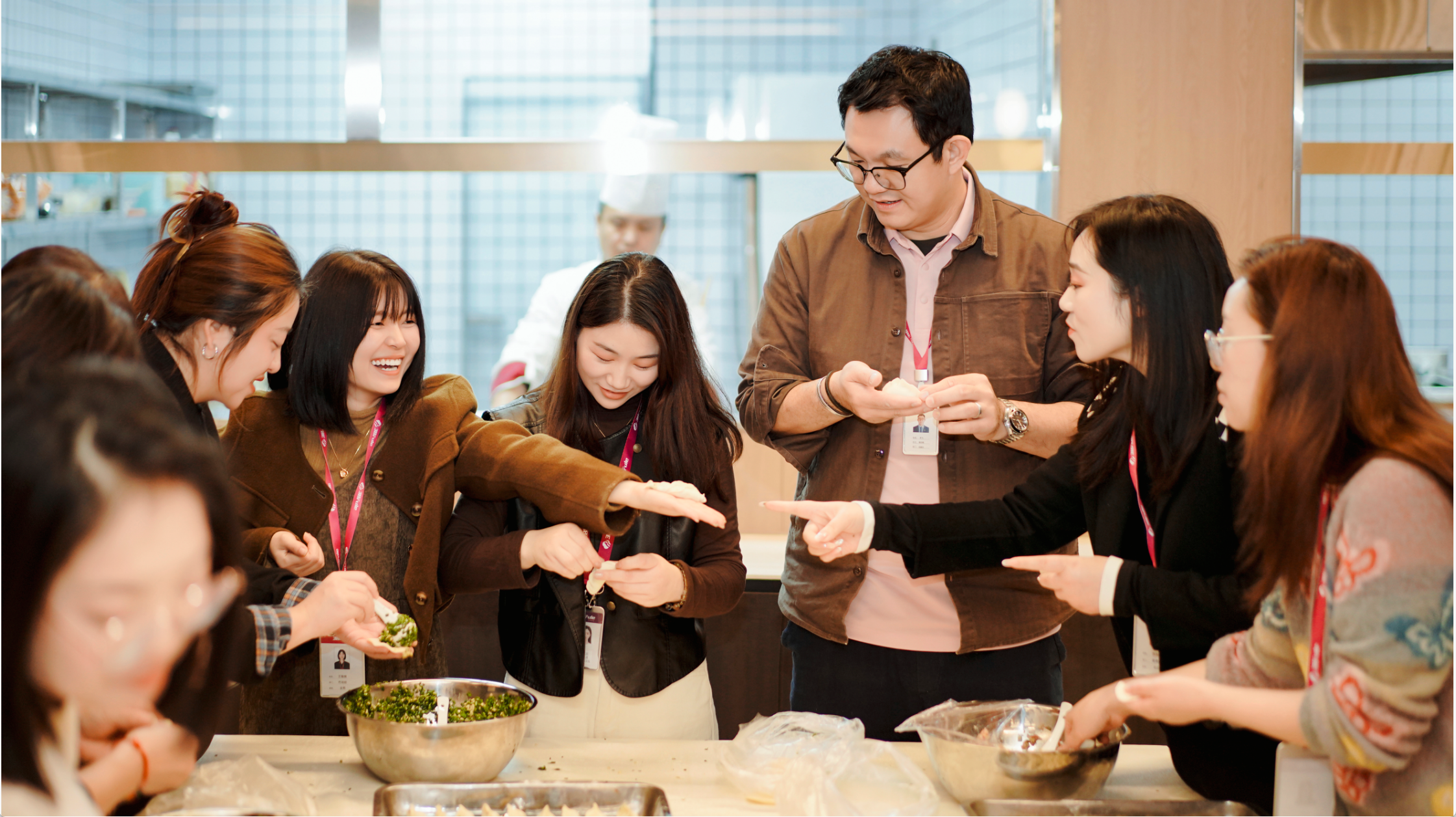 共迎冬始，岁月向暖！三八妇乐家人们奏响冬日暖心“饺”响曲～